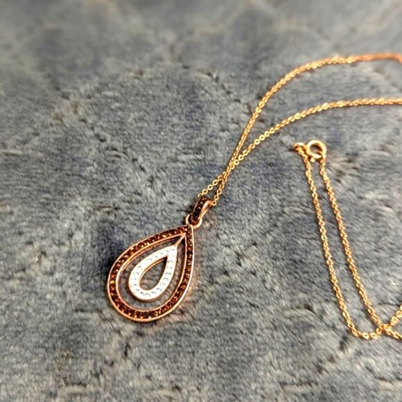NWT Rose Gold Plated over Sterling Silver Swarovski Crystal Teardrop Necklace - Picture 3 of 15